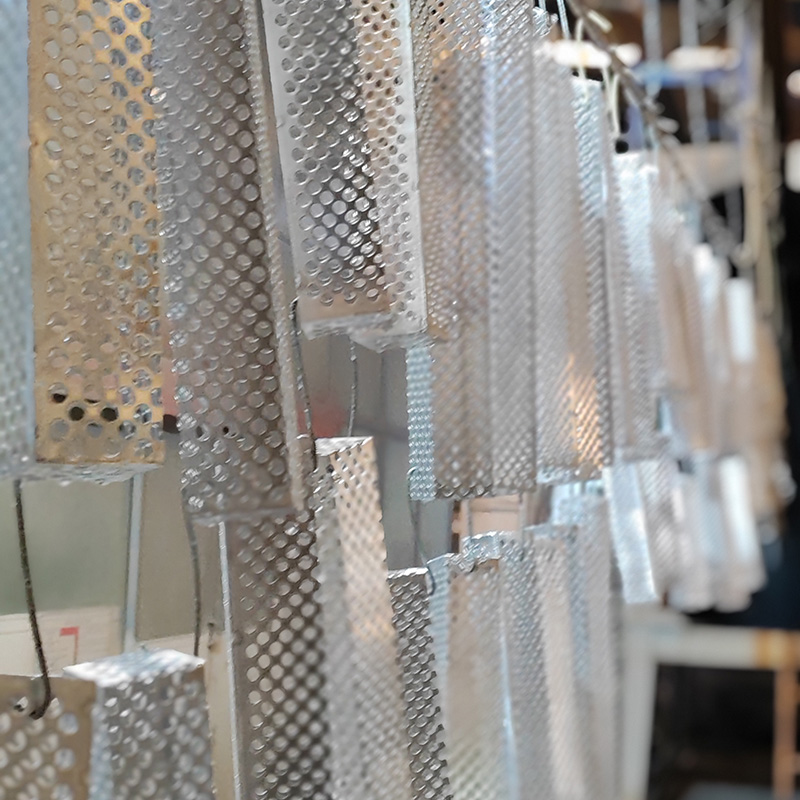 折边造型冲孔板